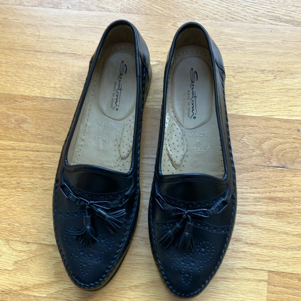 Salvatore Ferragamo black, leather tassel loafers Sz 9.5